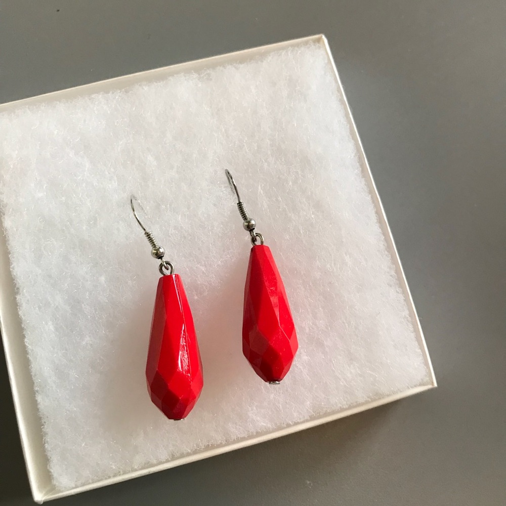 ❣️Red Hot Drop Earrings❣️